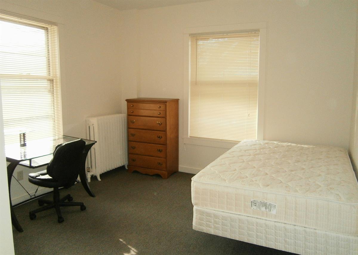student apartments for rent near Cornell University
